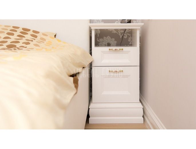 goods-items__image