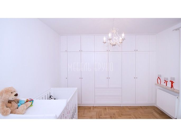 goods-items__image