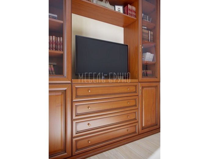goods-items__image
