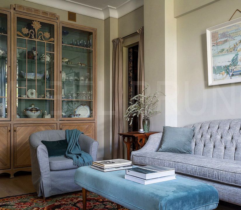 Книжный шкаф Дэриво