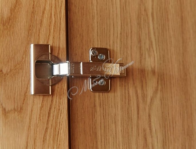 goods-items__image
