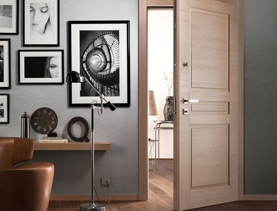 Дверь Болей