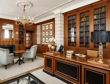 Кабинет Августин