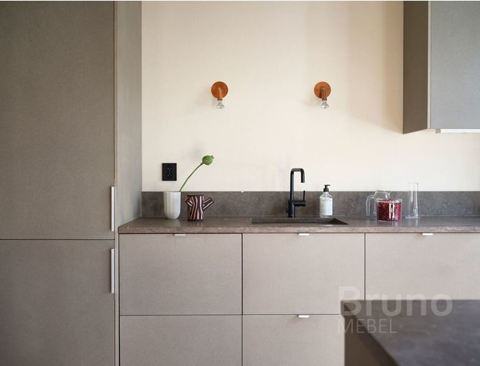goods-items__image