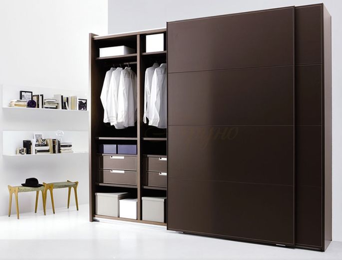 goods-items__image