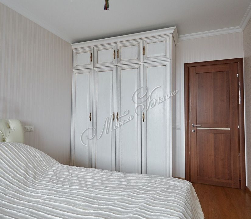 Спальня Кармен в классическом стиле 