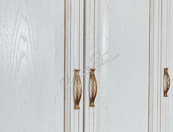 goods-items__image