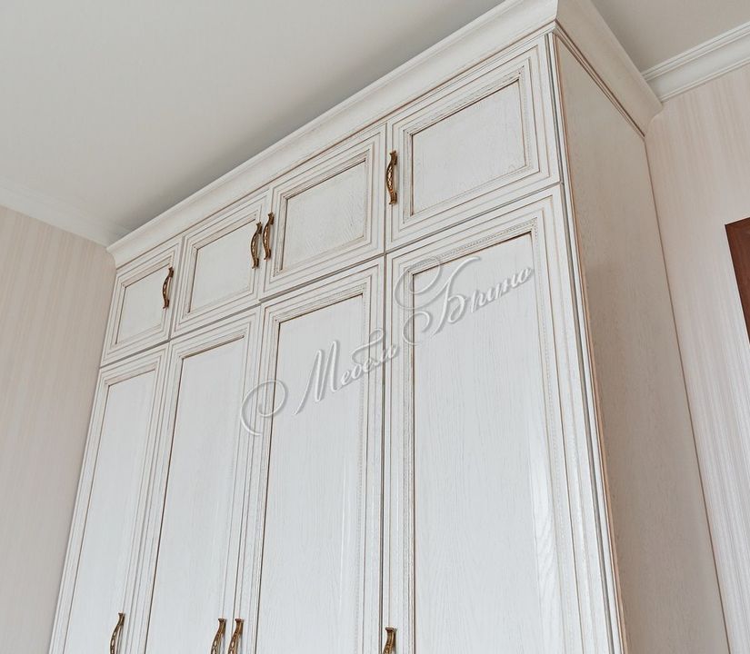 Спальня Кармен в классическом стиле 