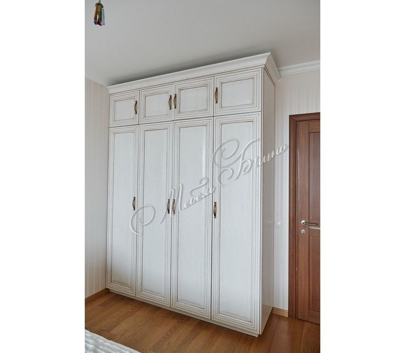 Спальня Кармен в классическом стиле 