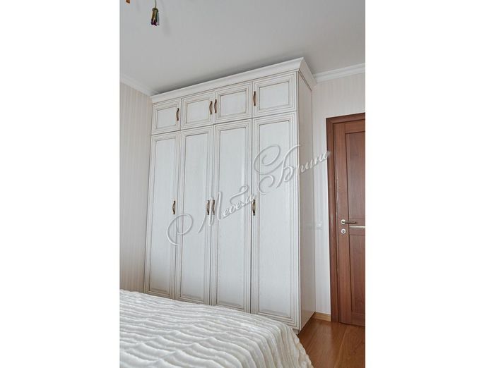 goods-items__image