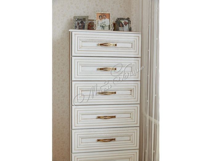 goods-items__image