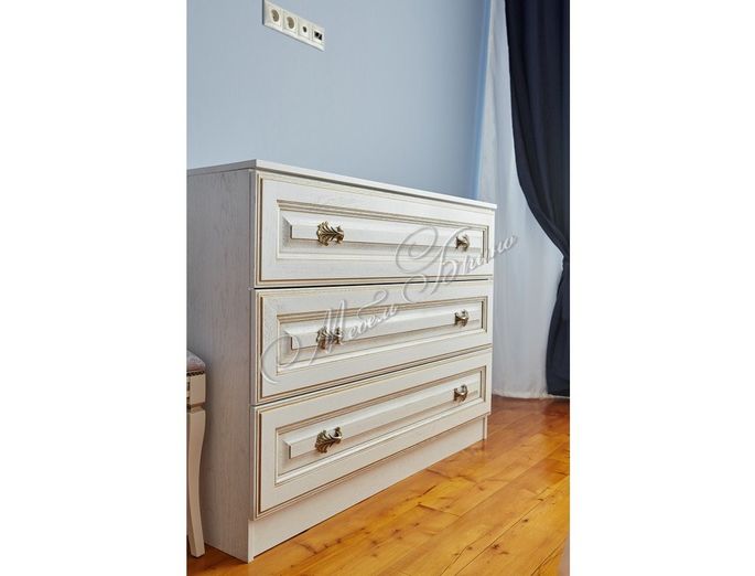 goods-items__image