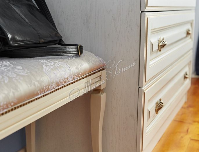 goods-items__image