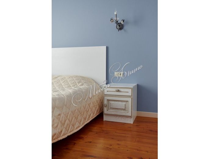 goods-items__image