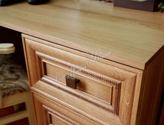 goods-items__image