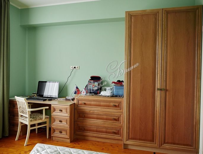 goods-items__image