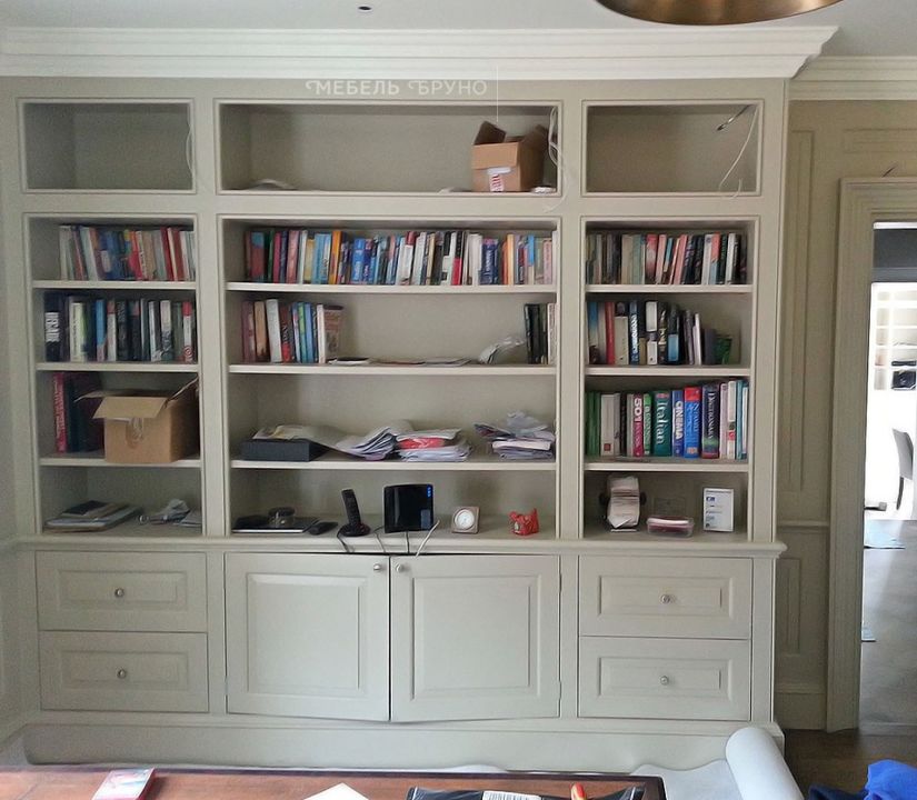 Стеллаж Хадсон в классическом стиле 