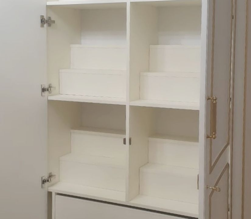 Частный проект "Дамский шкафчик"