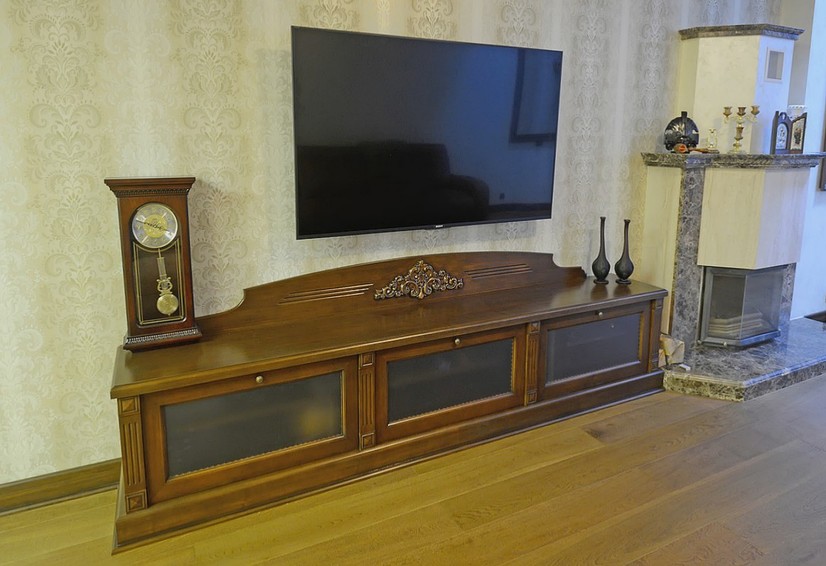Тумба под ТВ Монисто Тумба под ТВ Монисто - фото интерьера