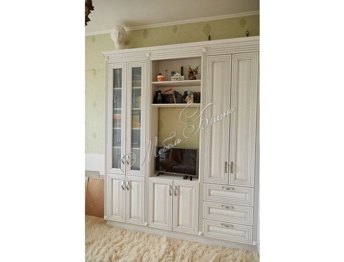 goods-items__image