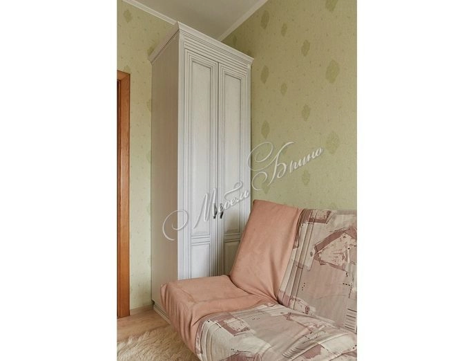 goods-items__image
