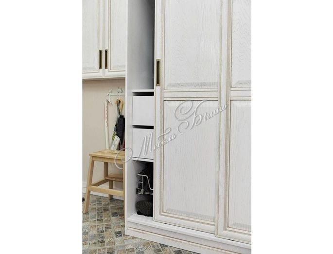 goods-items__image