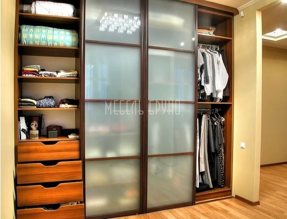 Шкаф-купе Аваст