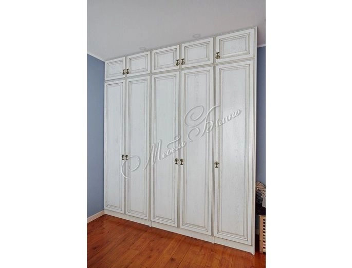 goods-items__image